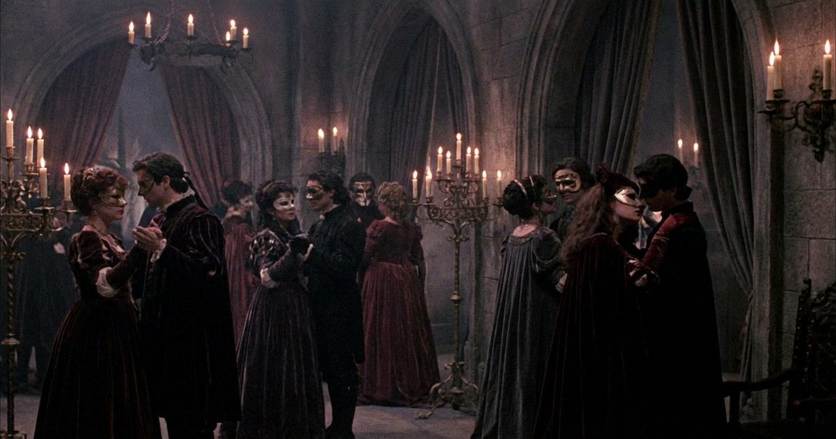 Cenobites and Lament Configuration: pleasure and pain in Barker's erotic horror